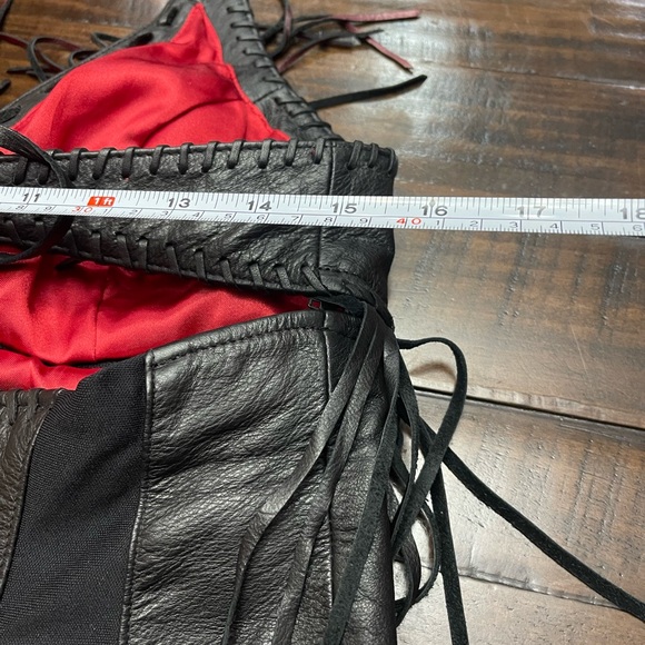 Harley-Davidson leather Halterfringe Black and Red Graphic Crop Top - Picture 14 of 16